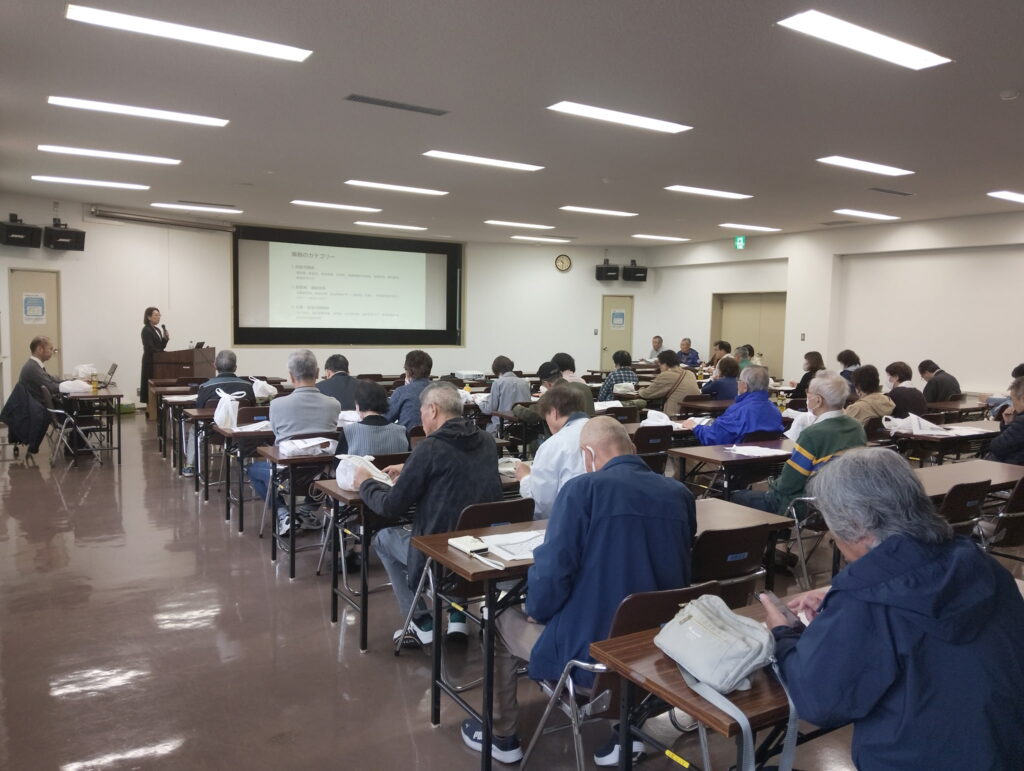 小倉南区民生委員児童委員協議会 年長者部会で、成年後見制度や高齢者支援制度について研修を行う行政書士